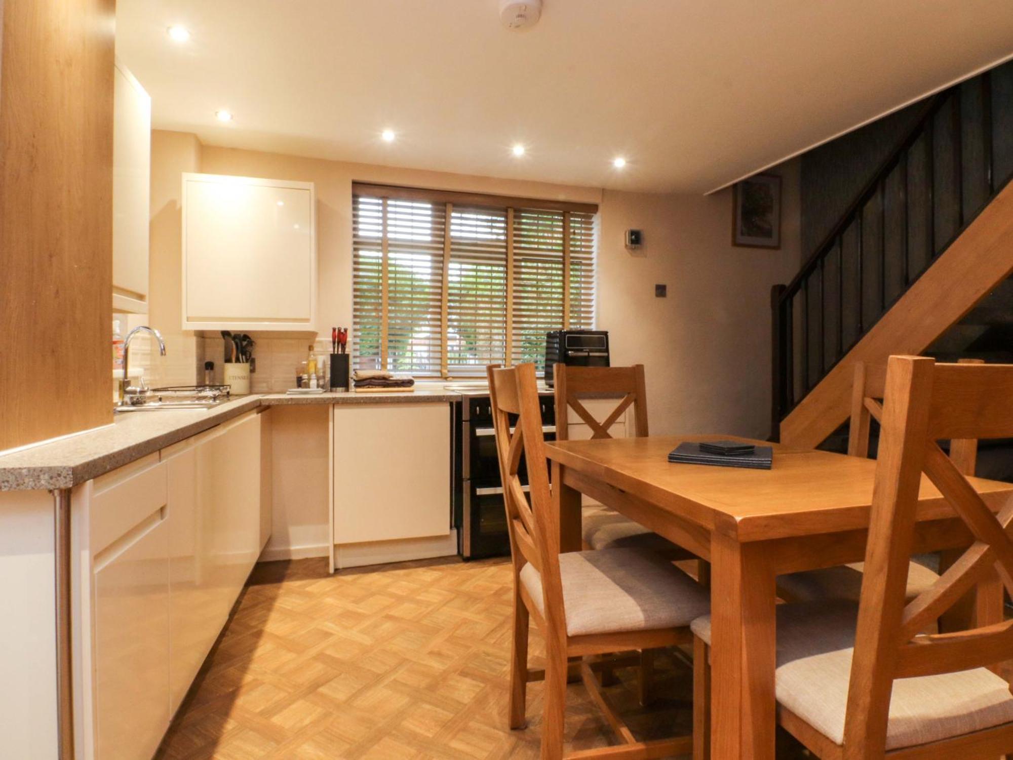 Mayfield Cottage - Blackpool — Photos 3
